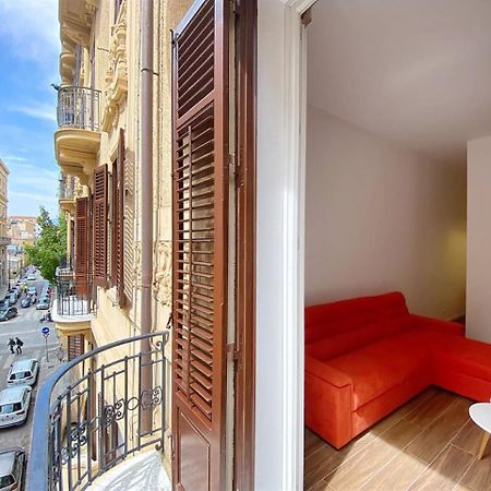 Solemar Sicilia - Palazzo Pirrotta Apartment Palermo Bagian luar foto
