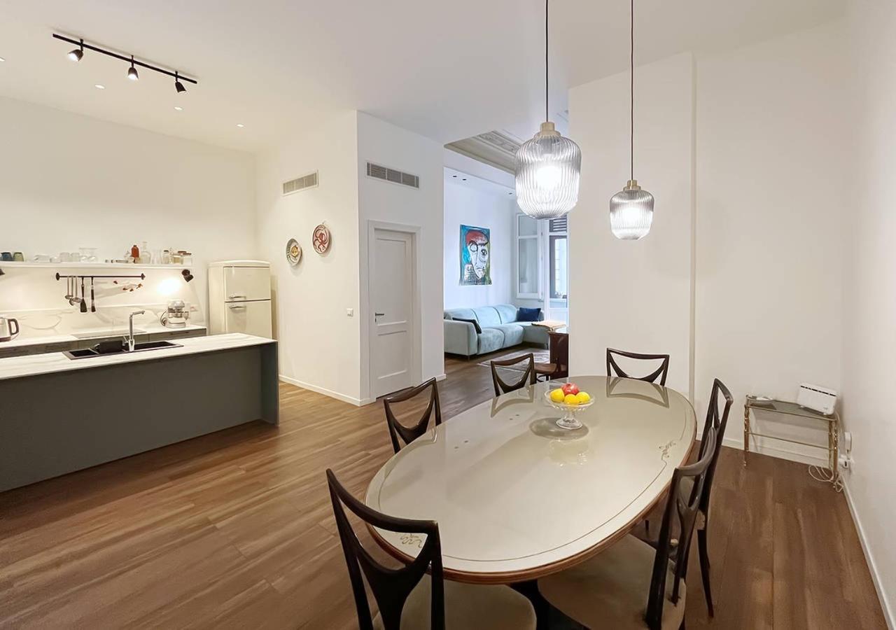 Solemar Sicilia - Palazzo Pirrotta Apartment Palermo Bagian luar foto