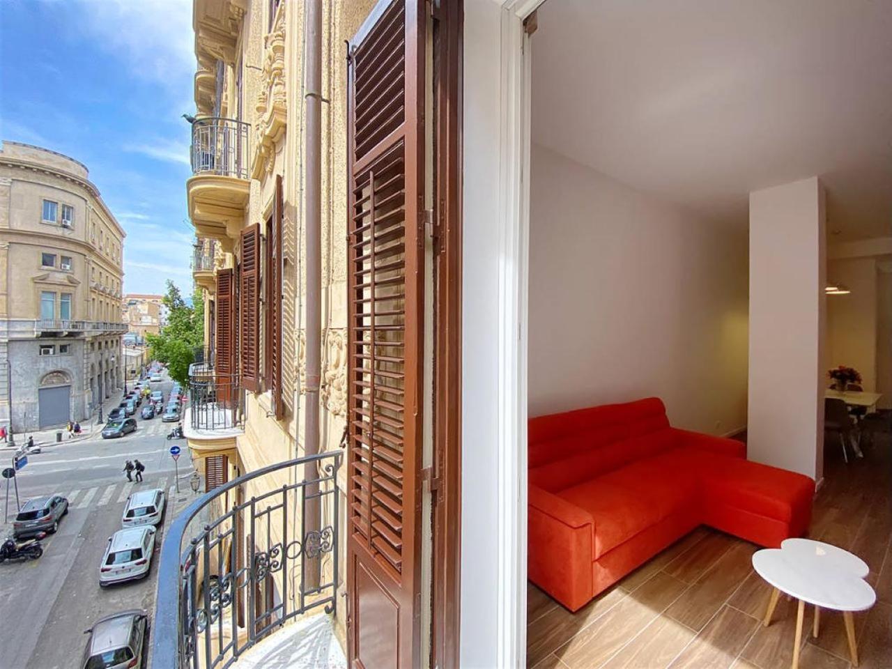 Solemar Sicilia - Palazzo Pirrotta Apartment Palermo Bagian luar foto